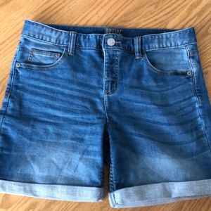 Justice Brand. Jean Shorts. (Girls)